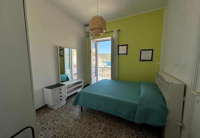 Appartamento a Ponza - Turistcasa - Porto sicuro
