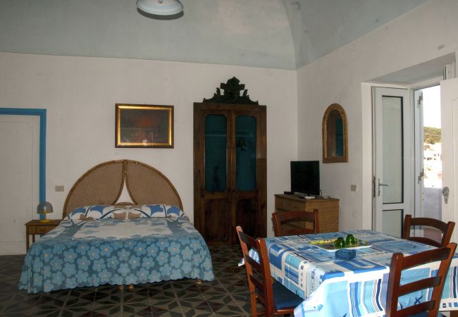 Апартаменты на Ponza - Turistcasa - Giancos 67 -