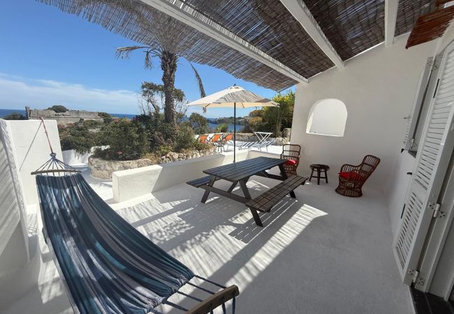 Апартаменты на Ponza - Turistcasa - Frontone 47 -