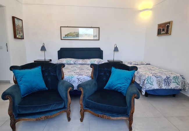 Appartement à Ponza - Turistcasa - Corso Umberto 110 -