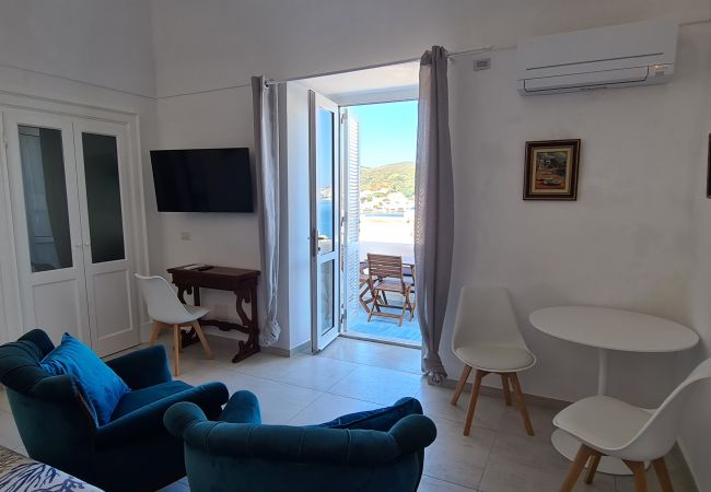 Appartement à Ponza - Turistcasa - Corso Umberto 110 -