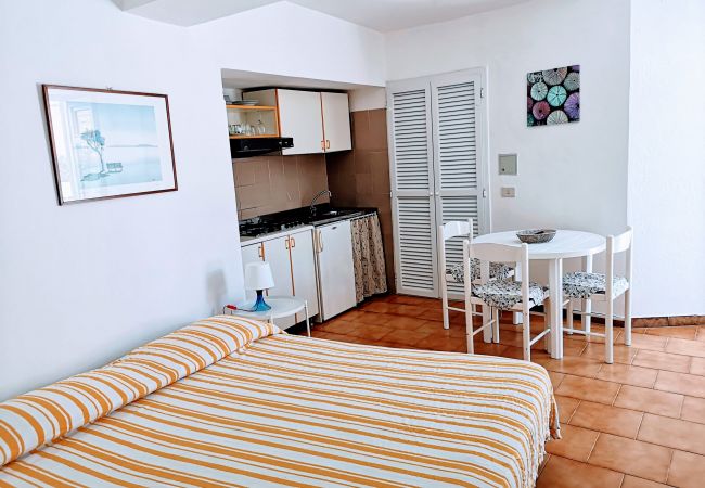 Appartement à Ponza - Turistcasa - Corso Umberto 109 -