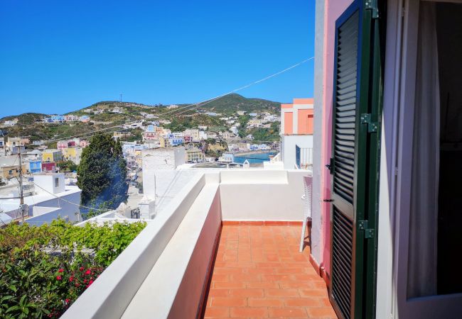 Chambres d'hôtes à Ponza - La Maison Fiorita - camera Le Coppe -