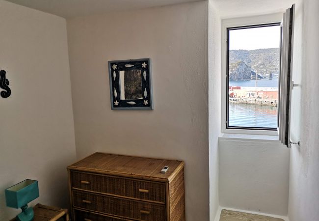 Apartment in Ponza - Turistcasa - Corridoio 35 -