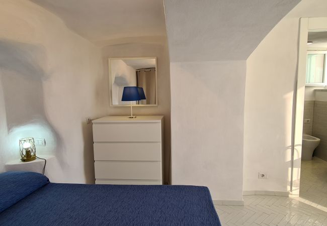 Apartment in Ponza - Turistcasa - Il Grottino -