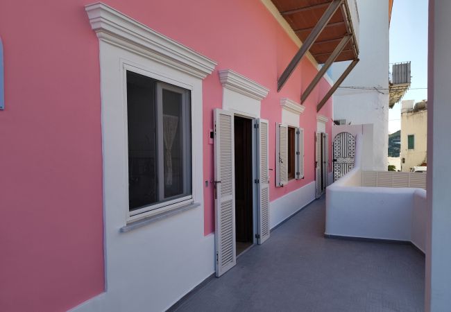 Apartment in Ponza - Turistcasa - Isolamì 1 -
