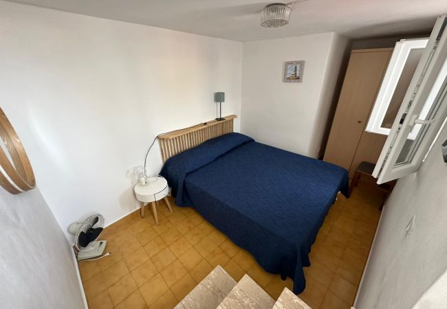 Apartment in Ponza - Turistcasa - Gattadamare -