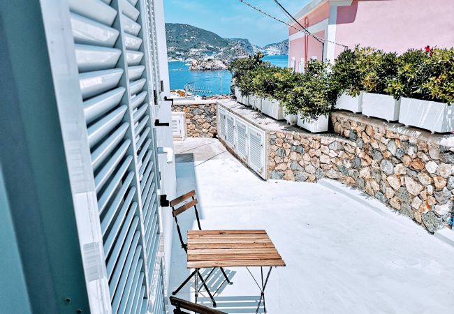 Ferienwohnung in Ponza - Turistcasa - Corso Umberto 109 -